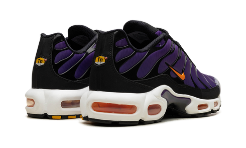 Nike Air Max Plus Voltage Purple sneaker with gradient tones and wavy overlays, available at ASEY SHOP Morocco.