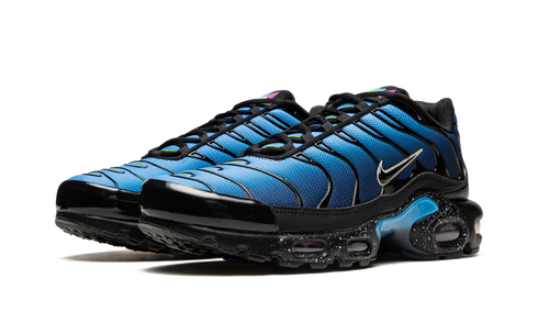 Nike Air Max Plus Stargazing sneaker in purple, blue, and black gradient, available at ASEY SHOP Morocco.