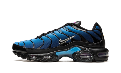 Nike Air Max Plus Stargazing sneaker in purple, blue, and black gradient, available at ASEY SHOP Morocco.