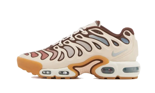 Nike Air Max Plus Drift Phantom Cacao Wow sneakers with phantom and cacao color accents, available at ASEY SHOP Morocco.