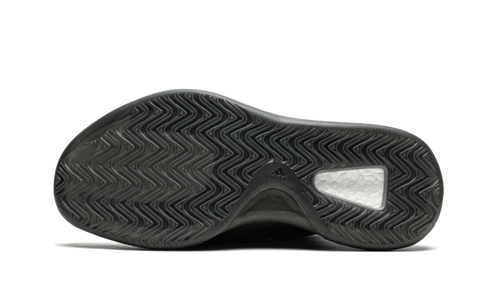 Yeezy QNTM Onyx